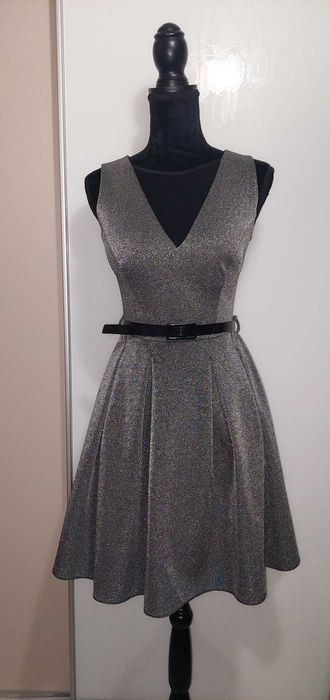 Rochie strălucitoare lurex, in clos cu decolteu in V