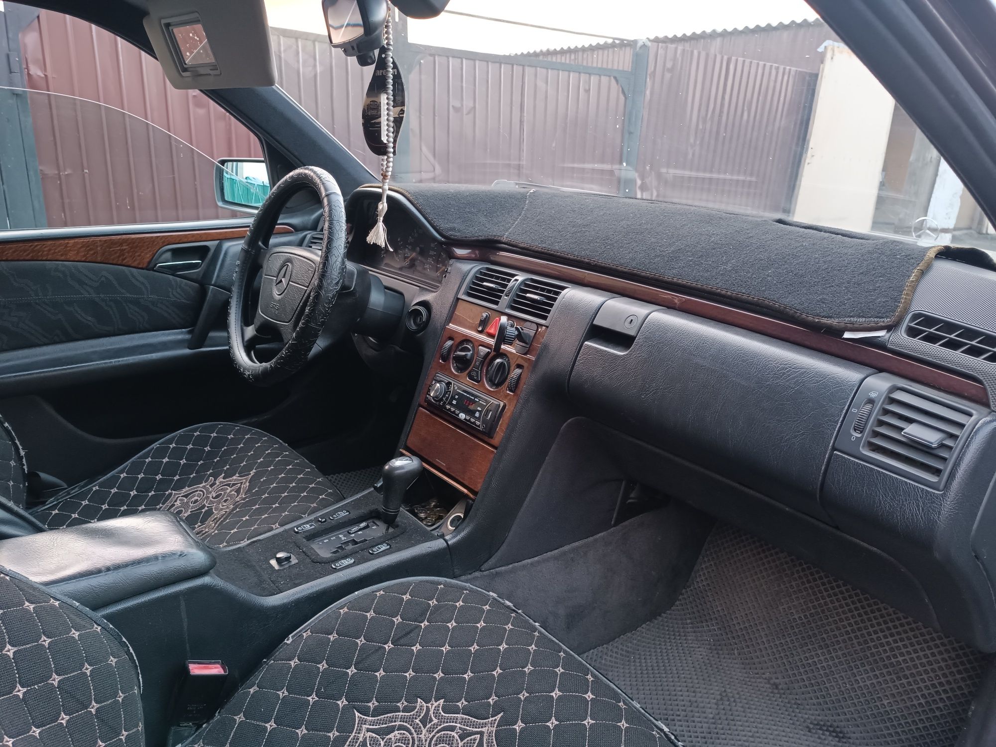 Мерседес W210 E230