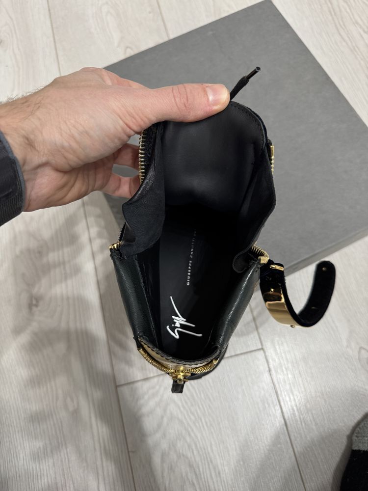 Adidasi Giuseppe Zanotti