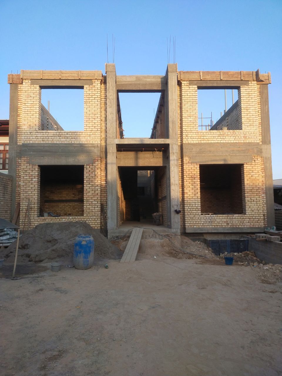 Кладка кирпича  газаблок