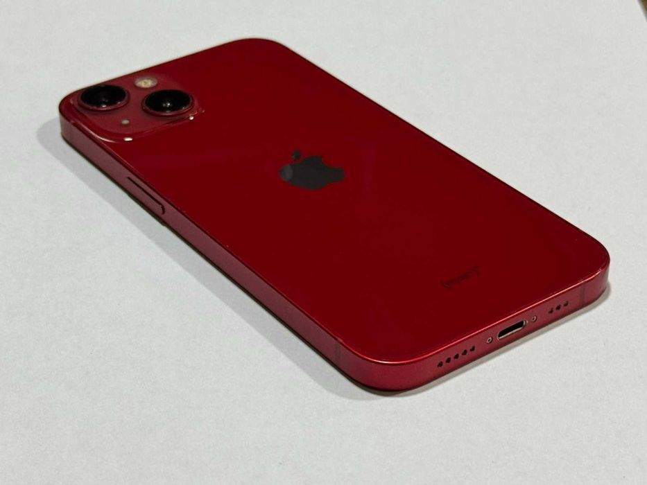 Мобилен телефон Apple iPhone 13 128GB