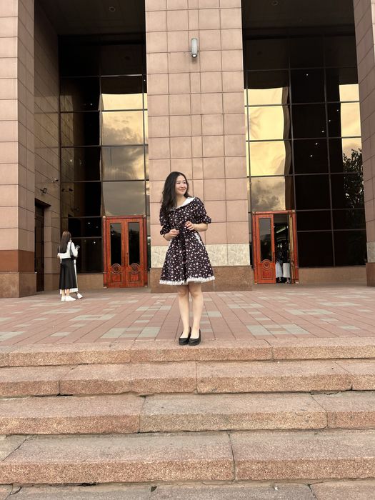 Платье размер s (42) с кармашкой