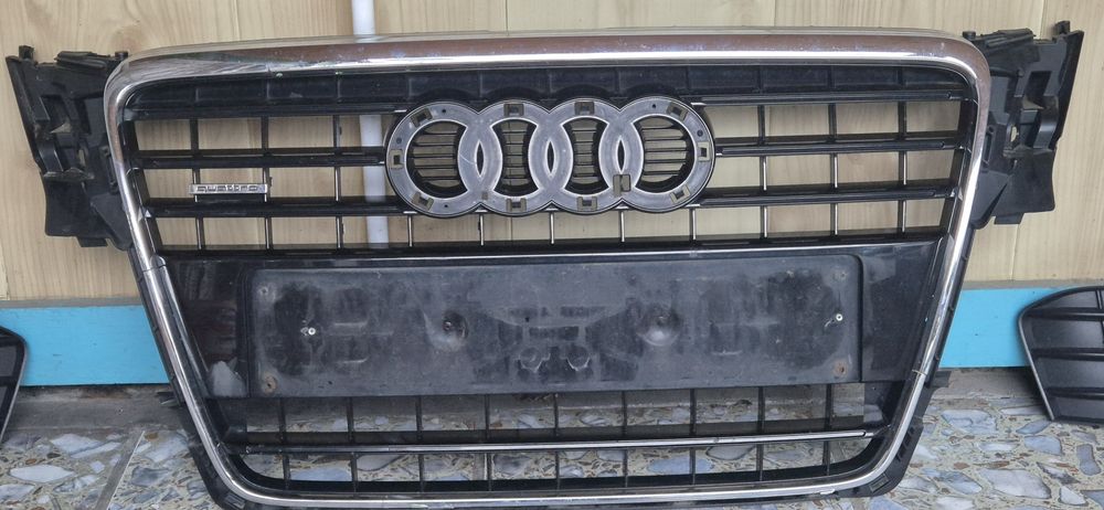Grila audi a4 b8