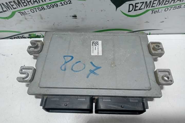 Calculator motor ECU 8200483732 Dacia Logan prima generatie