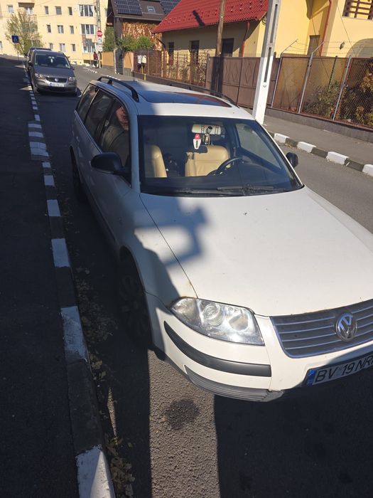 Vând Volkswagen passat