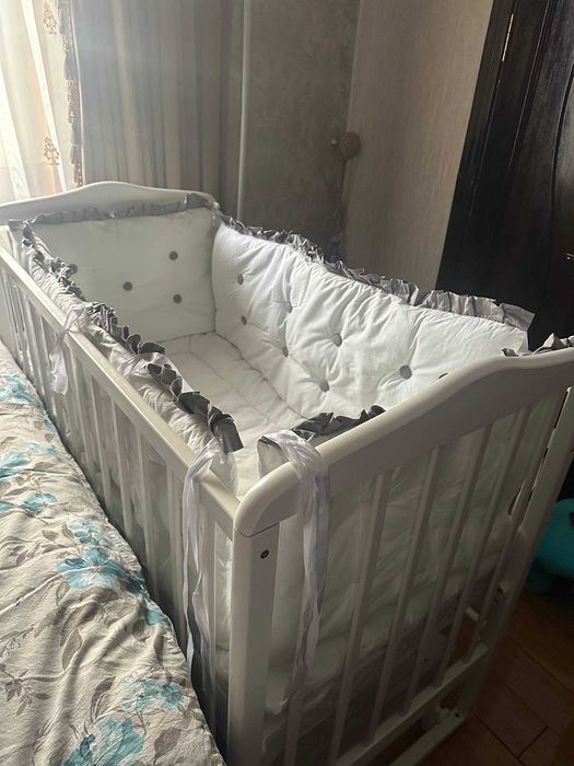 Кровать детский хорошем состояний