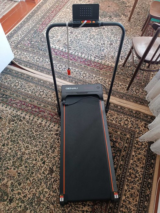 Продаю беговую дорожку "GENAU" TREADMILL, модель GENAU Stride X