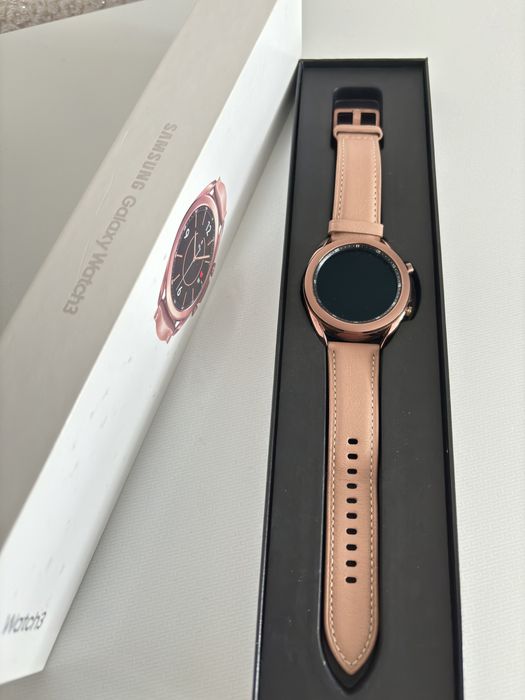 Продам смарт часы Samsung Galaxy Watch3
