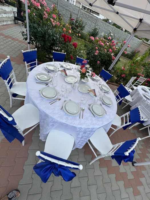 Mese + scaune evenimente full accesorizate  + pavilion