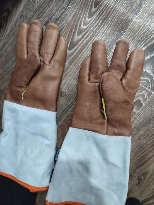 Кожаные утепленные огнеупорные дышашие перчатки