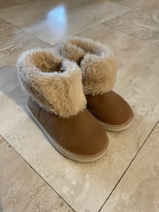 Ghetute zara copii marime 20