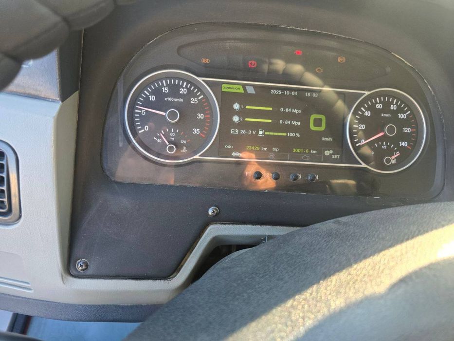 Kran Zoomlion 55T

Йили 2018
Моточас: 8600
Пробег: 23000
Балонлар: 10