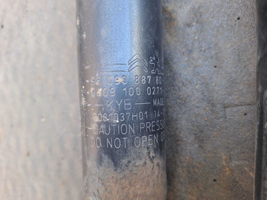 Амортисьори peugeot 308 Т9 задни оригинални