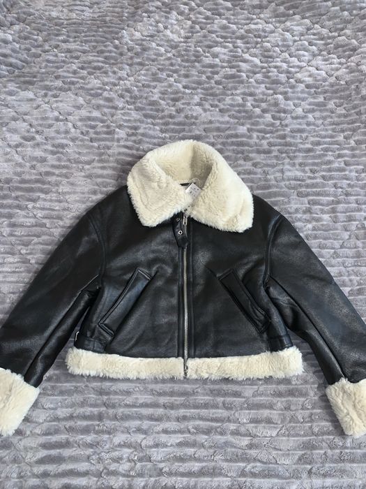 Geacă scurtă de piele cu blană, mărimea S