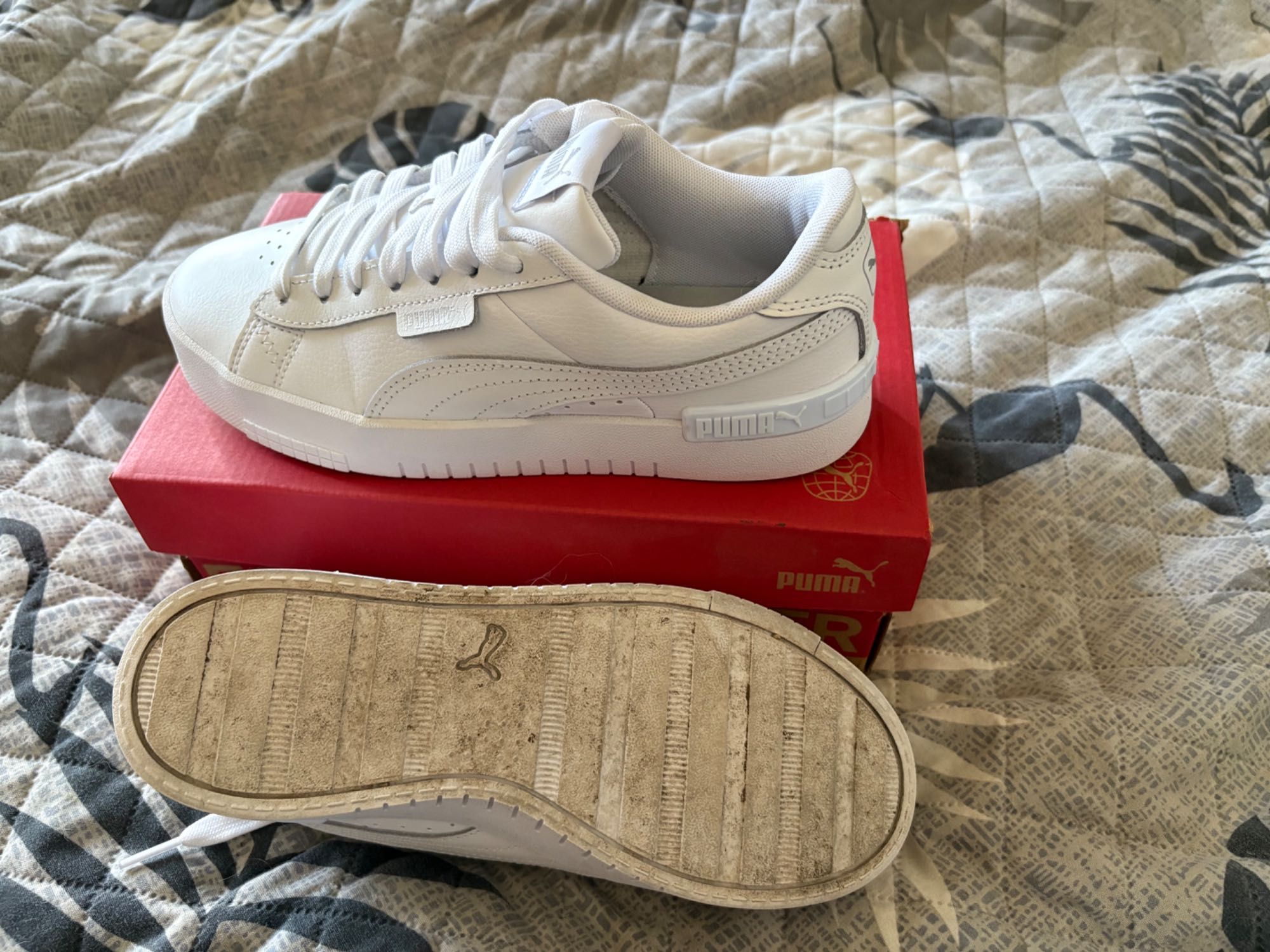 Маратонки-New balance,Nike