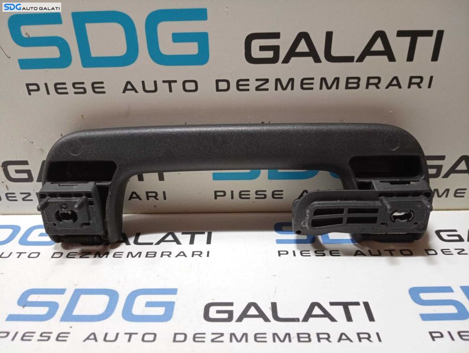 Maner Plafon Dreapta Spate Audi A3 8P 2004 - 2013 Cod 8P0857608F 8P0857607M [M4852]