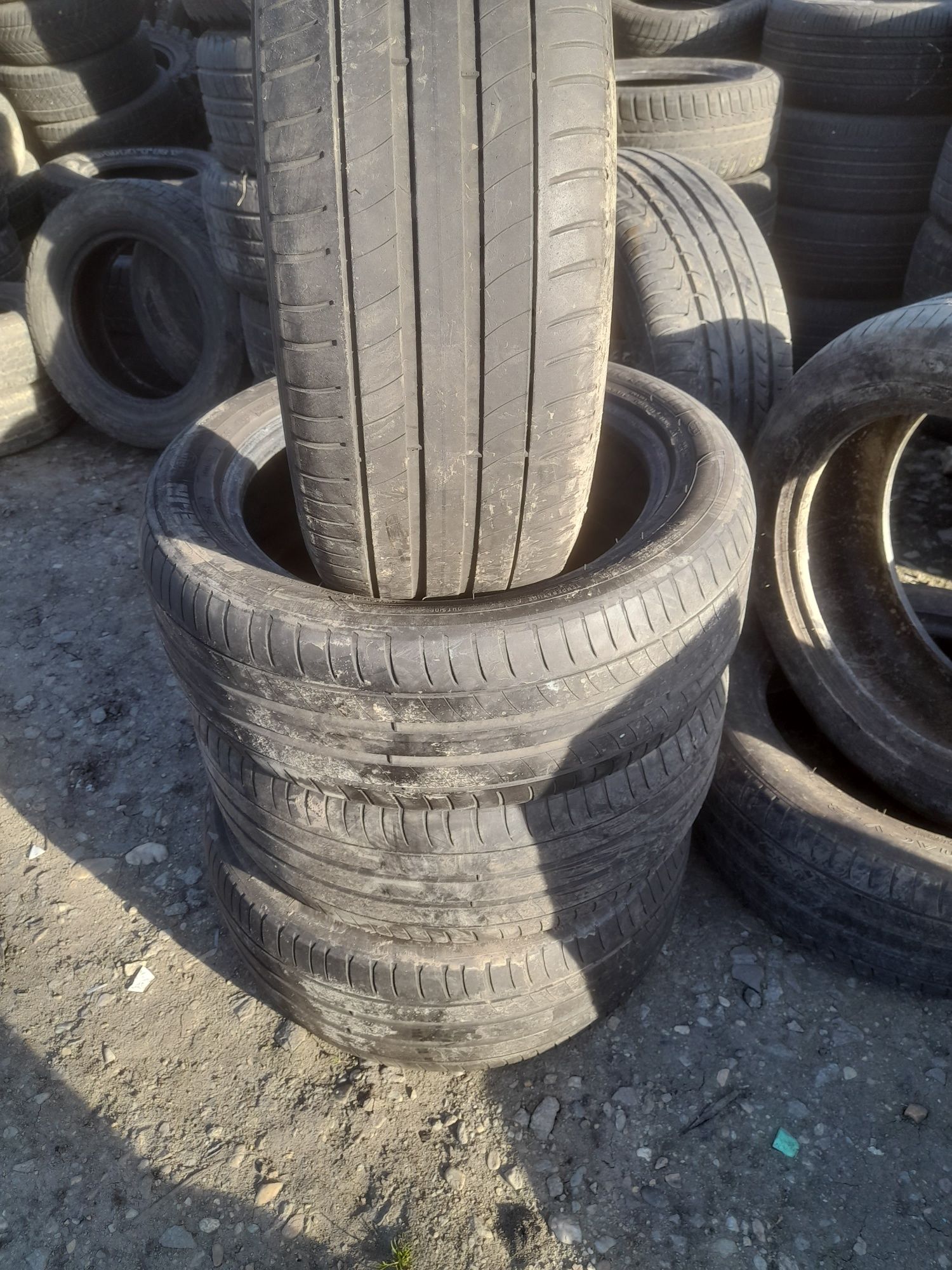 Vand set 4 anvelope 215 50 17 Michelin de vara