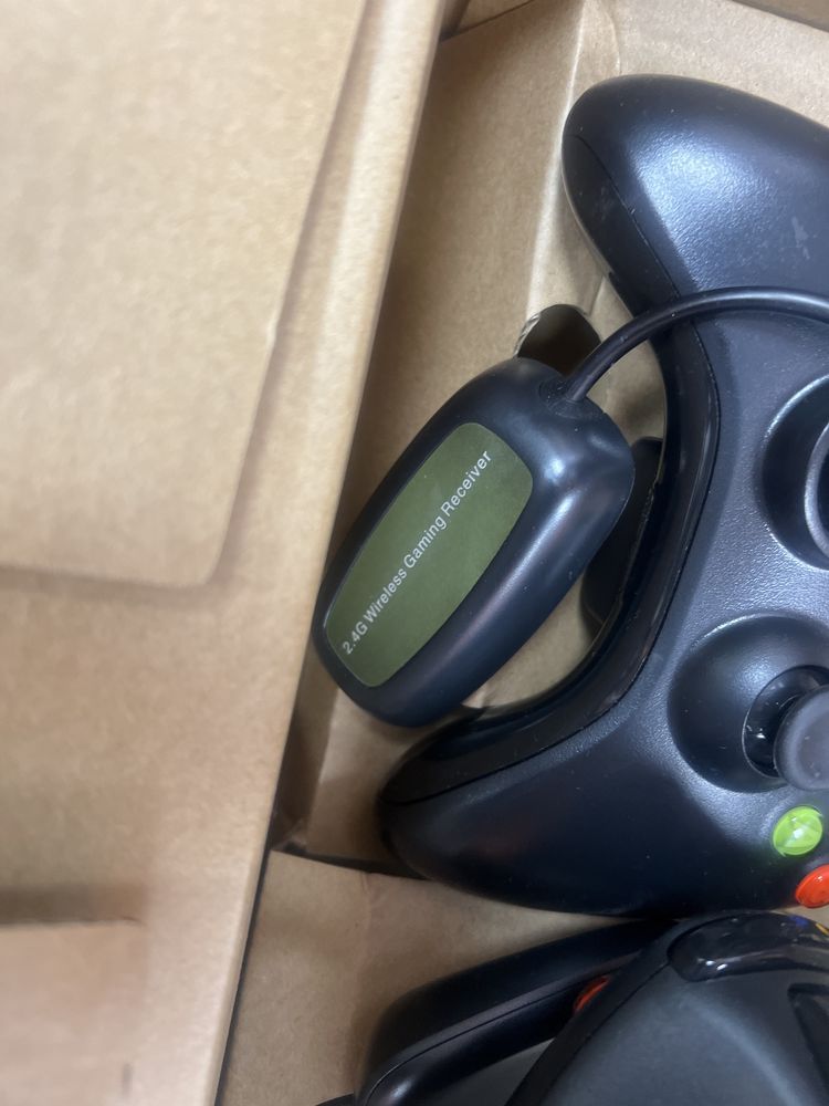 Джойстици xbox 360 нови два броя
