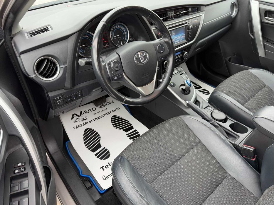 *RATE*Toyota Auris 1.8 Hybrid Benzina 2015 E5 Km reali inmatriculat RO