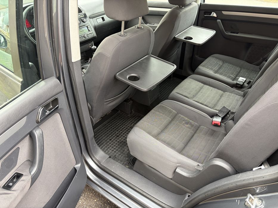 VW Touran 1.6fsi 2006 116cp Euro4 inmatriculat 1 proprietar de 4ani