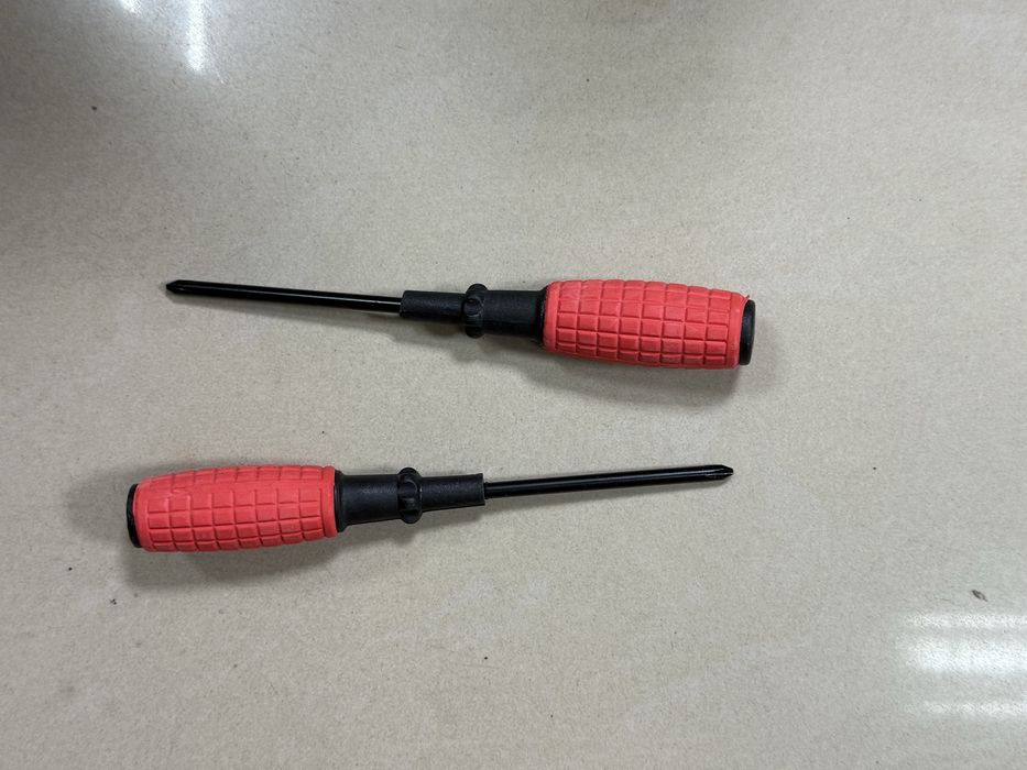 Отвертка крестовая