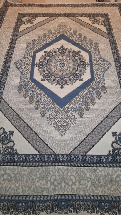 Гилам сотилади.3х2.размер