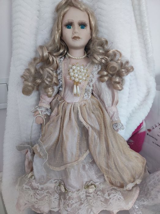 2бр.страхотни ретро кукли