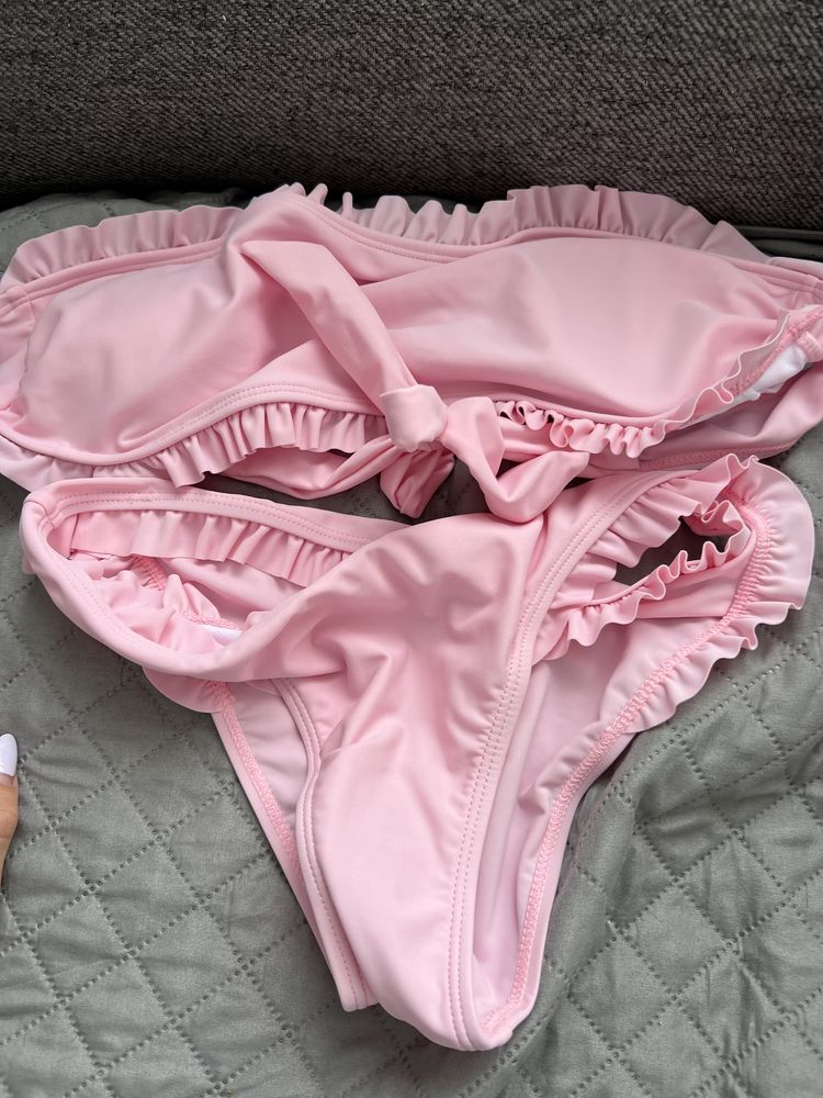Розов бански костюм - размер С
