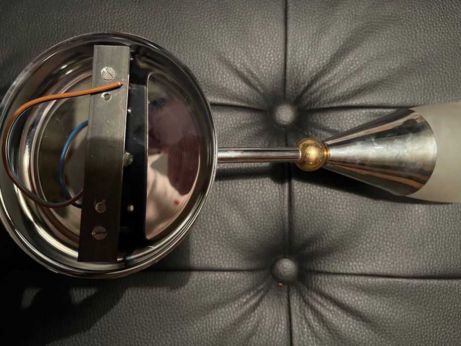 Аплик за стена единичен