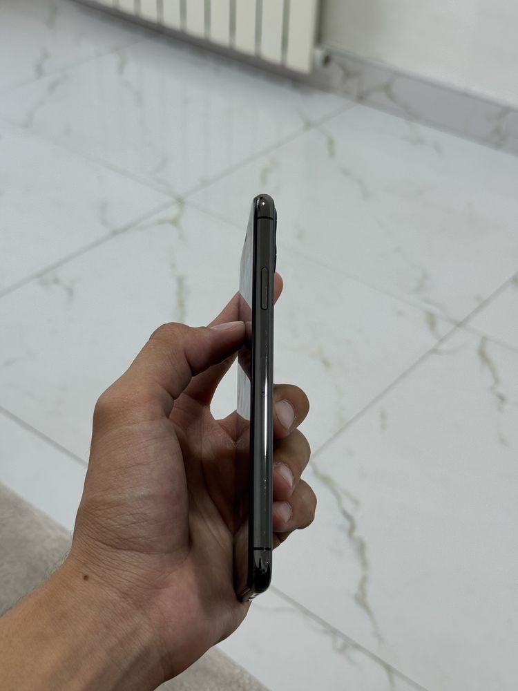 iPhone 11 Pro Max 64gb/76yomks