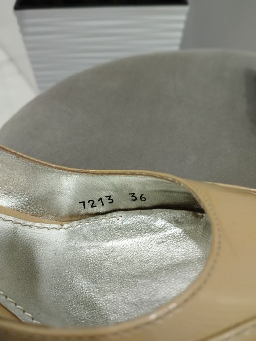 Обувки с ток на Dolce & Gabbana