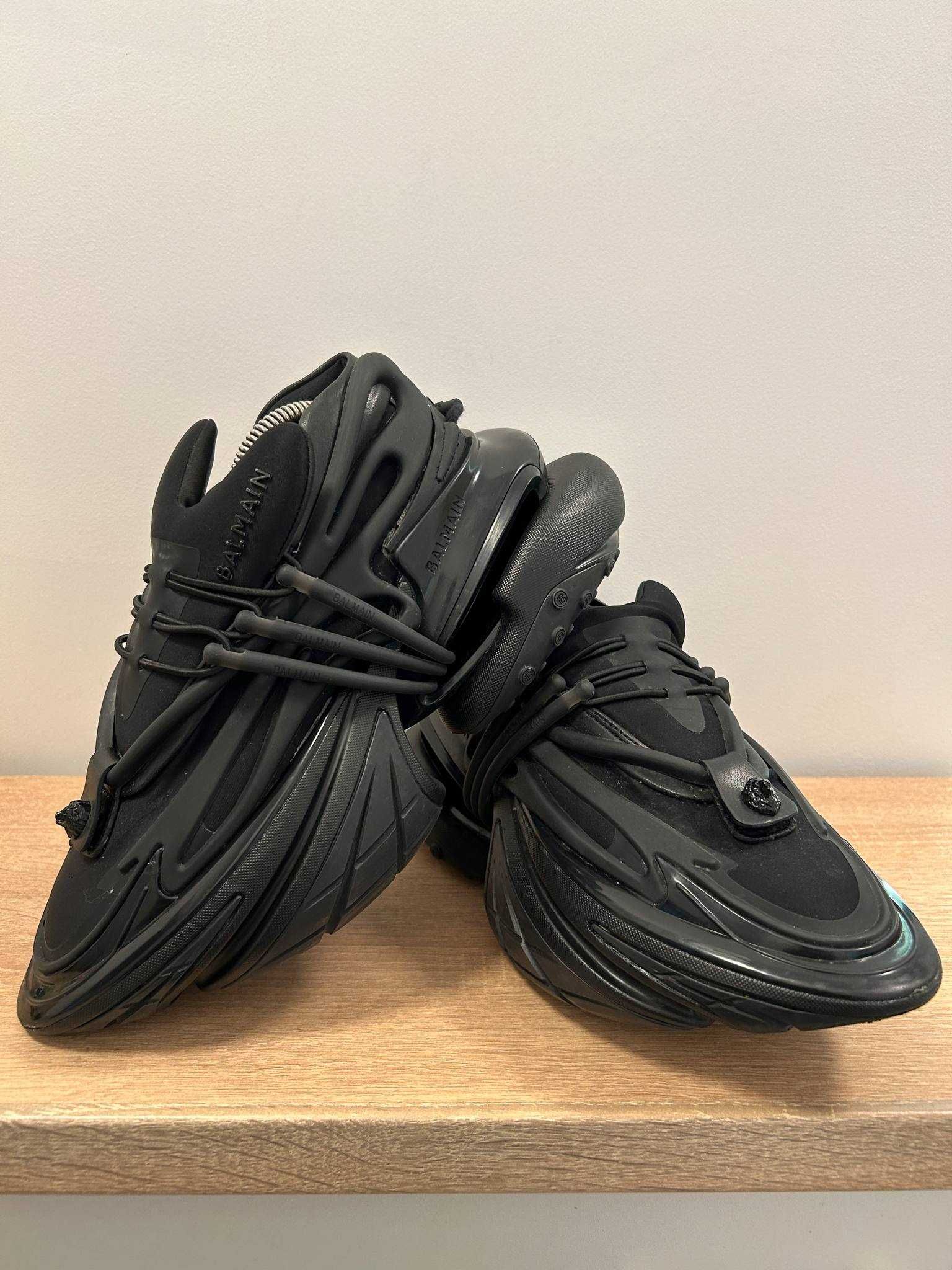 Balmain Leather Unicorn low-top sneakers - Balenciaga Triple S Sneaker