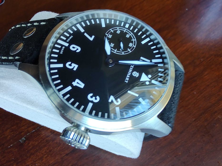 Steinhart Nav B uhr