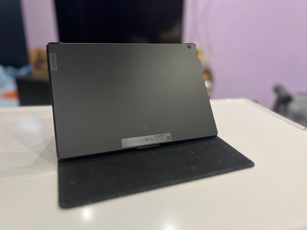 Lenovo Tab M10 32GB quad-core Husa