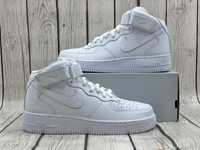 Air Force 1 Mid Triple White Adidasi Nike / REDUCERE