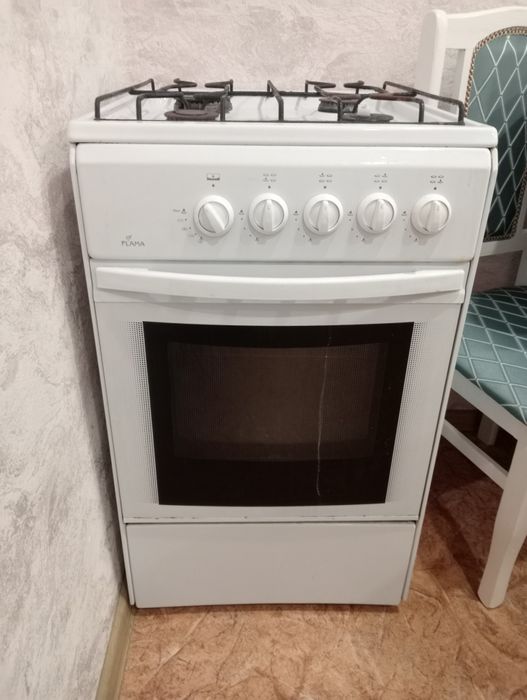 Продам газ плиту