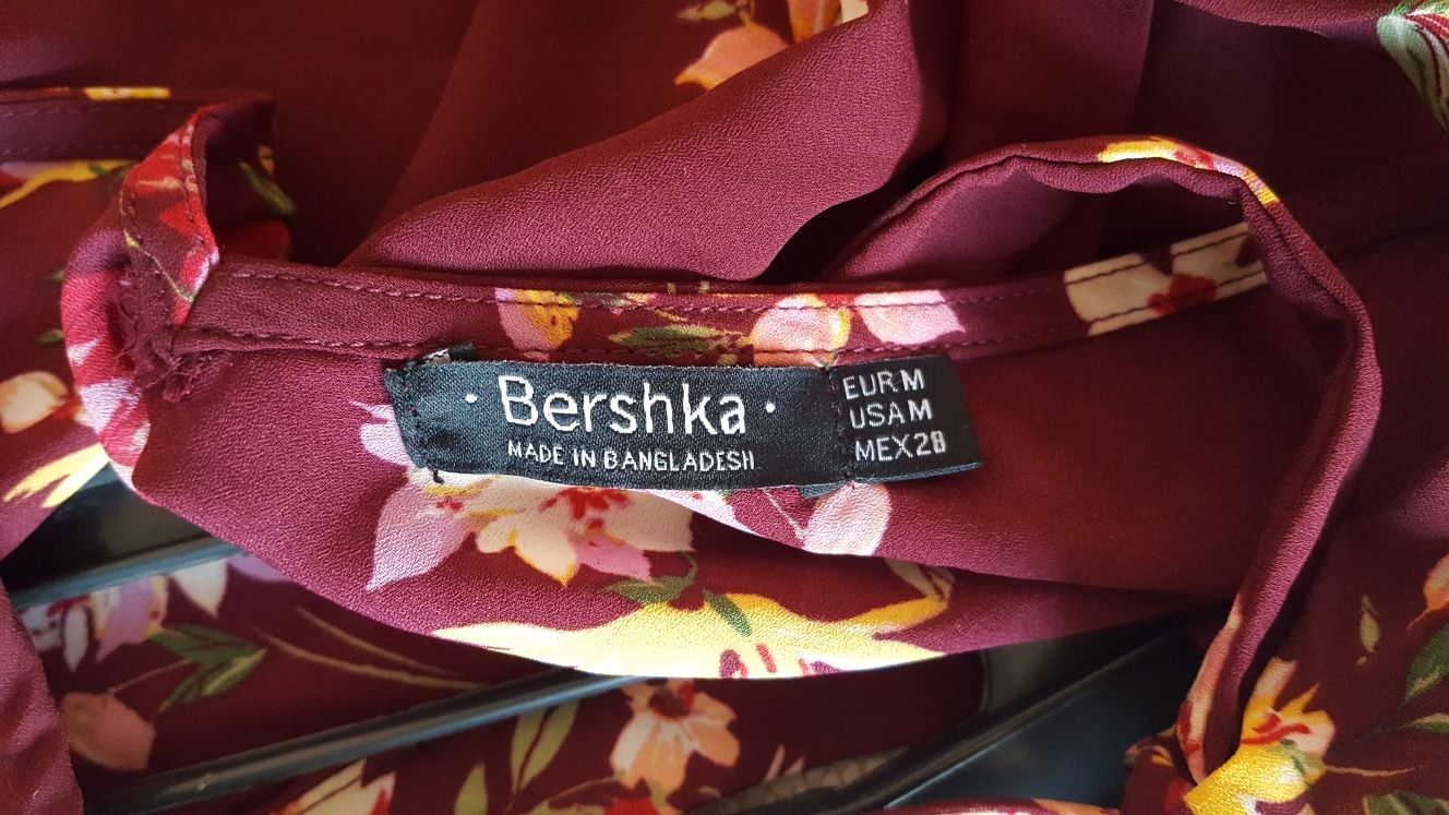 Дамска блуза / топ Bershka -M