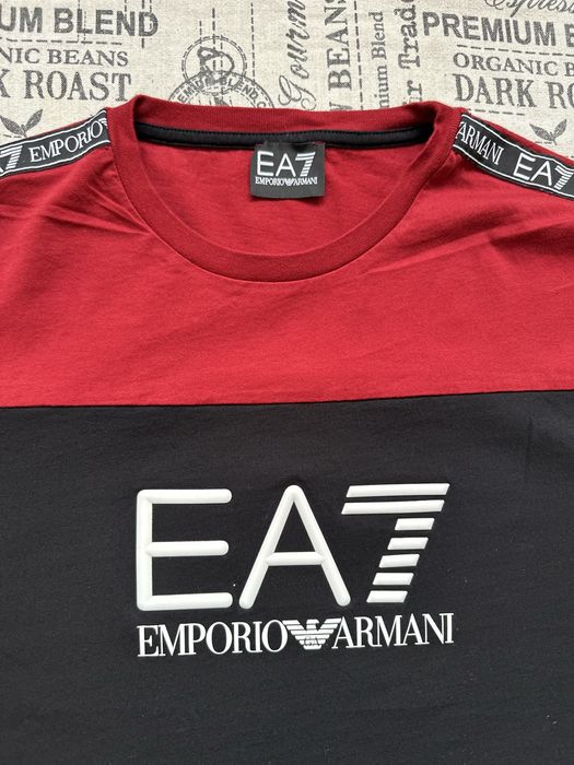 EA7 Empirio Armani original тениска.M