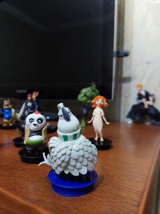 Попугай из мультика Рио 2