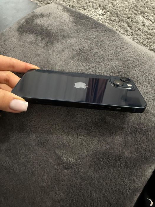 Iphone 13 - Negru Midnight, 128 gb, ca nou.