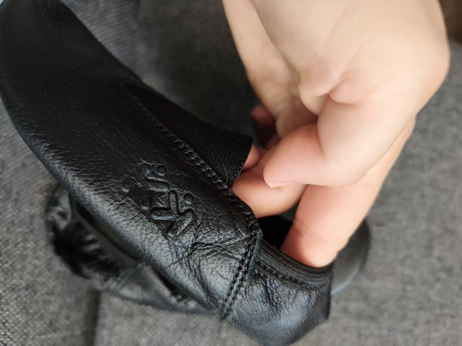 Черни цвички 28 номер Колев и Колев