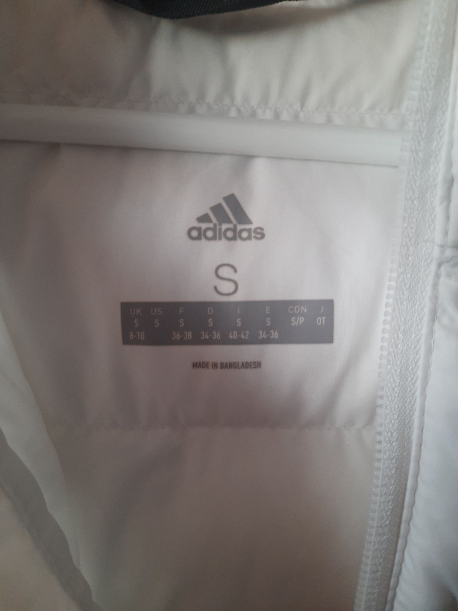 Geaca Adidas cu puf