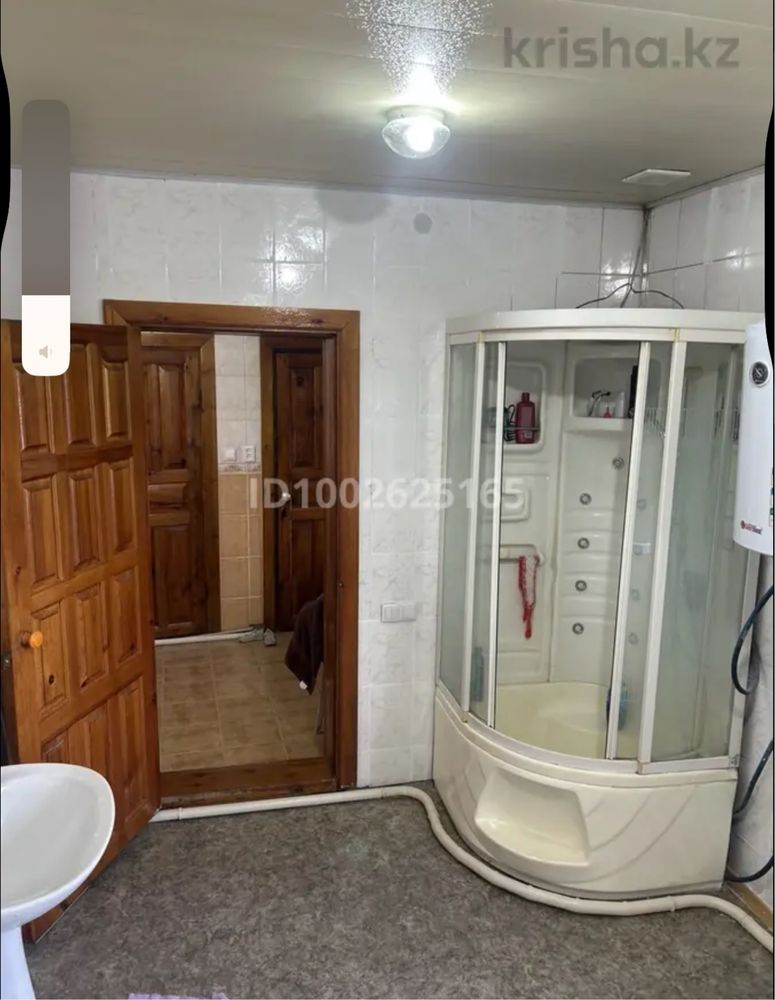 Дом благоустроенный 120кв/м с хоз постройками,огородом за Локомотивом