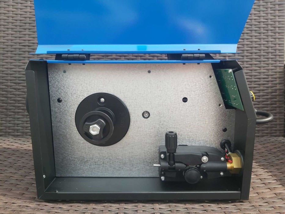 PROFESIONAL MAX 250 Инверторно Телоподаващо + Електрожен 250А