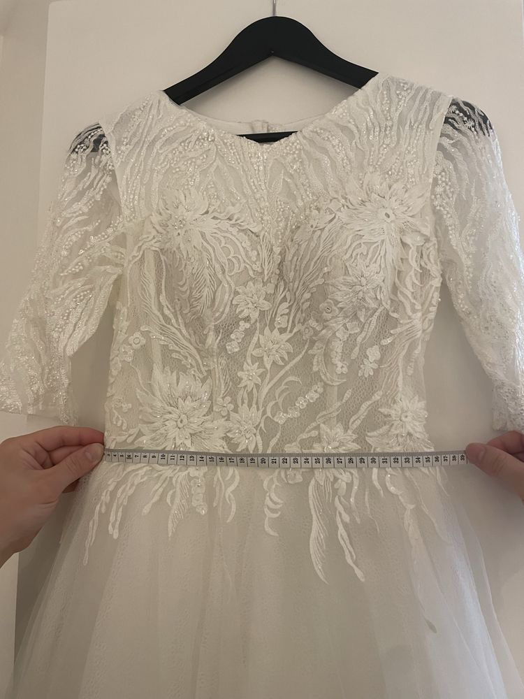 Rochie mireasa A-line