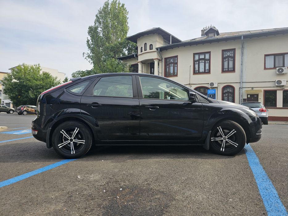 Ford Focus mk2 1.6 tdci hatchback
