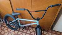 Продаю отличный велосипед для трюков бмх, BMX серый