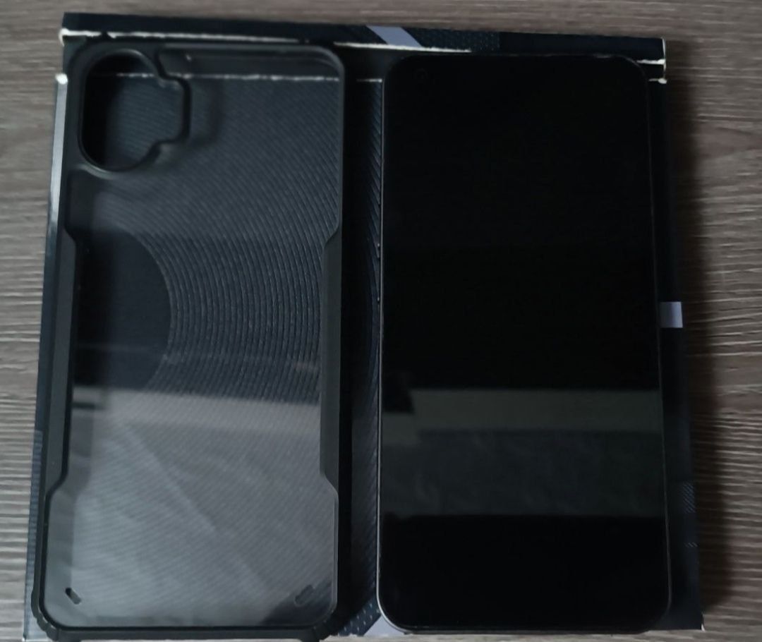 Nothing Phone (1)