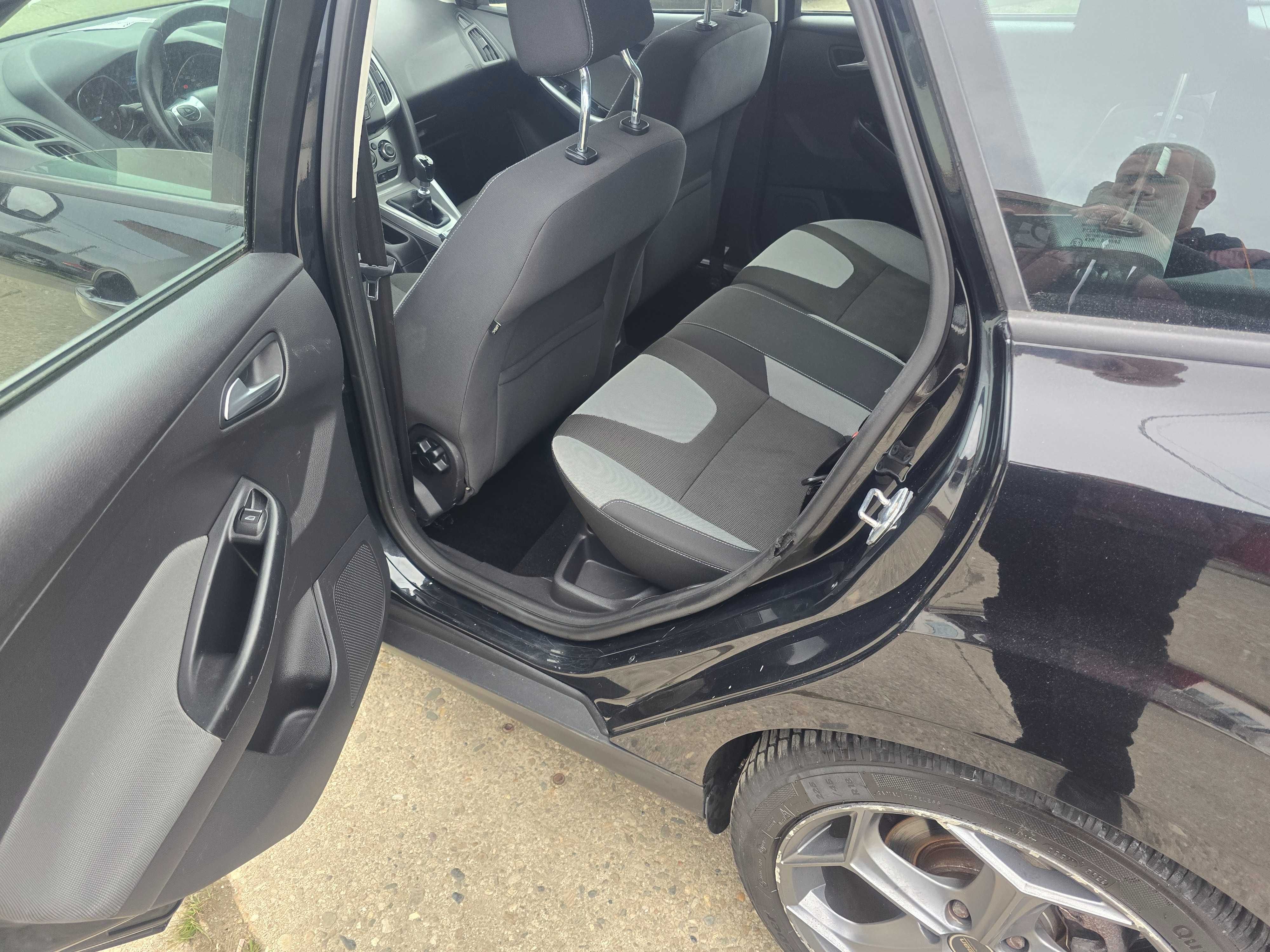Ford Focus 1.6tdci 2013 euro5 .115cp