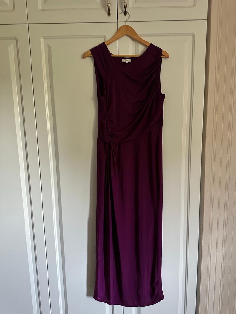 Rochie lunga de ocazie , culoare mov , masura L Nissa